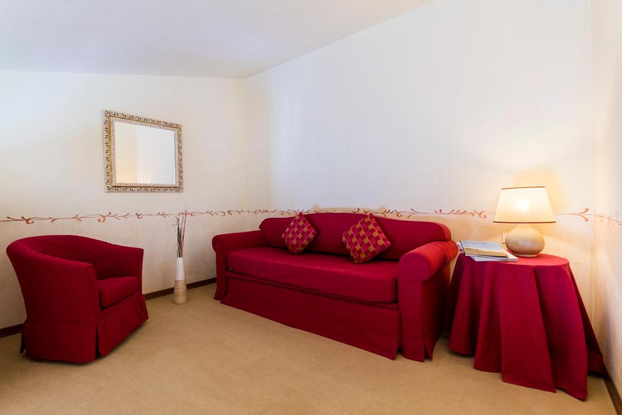 Hotel Borgo Di Cortefreda - Place Of Charme Tavarnelle Val di Pesa Bagian luar foto