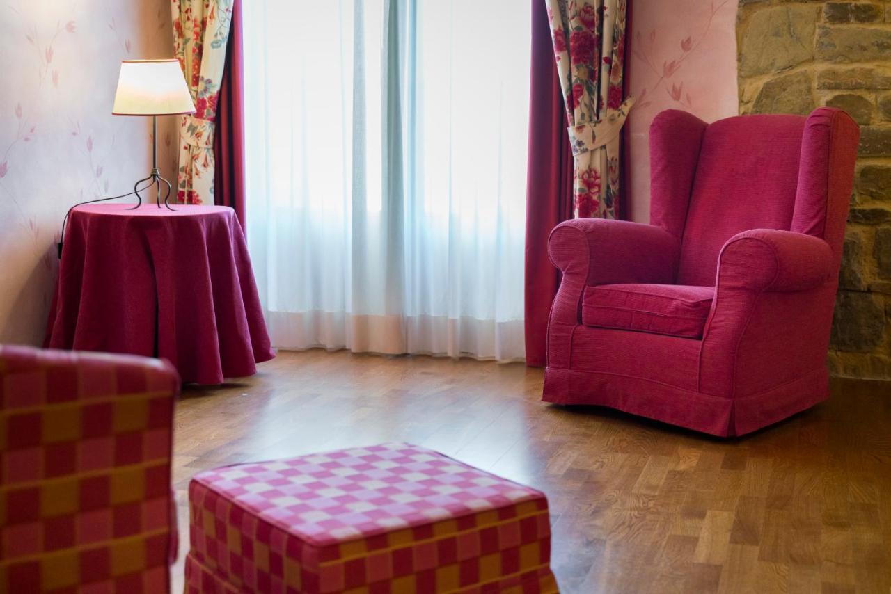 Hotel Borgo Di Cortefreda - Place Of Charme Tavarnelle Val di Pesa Bagian luar foto