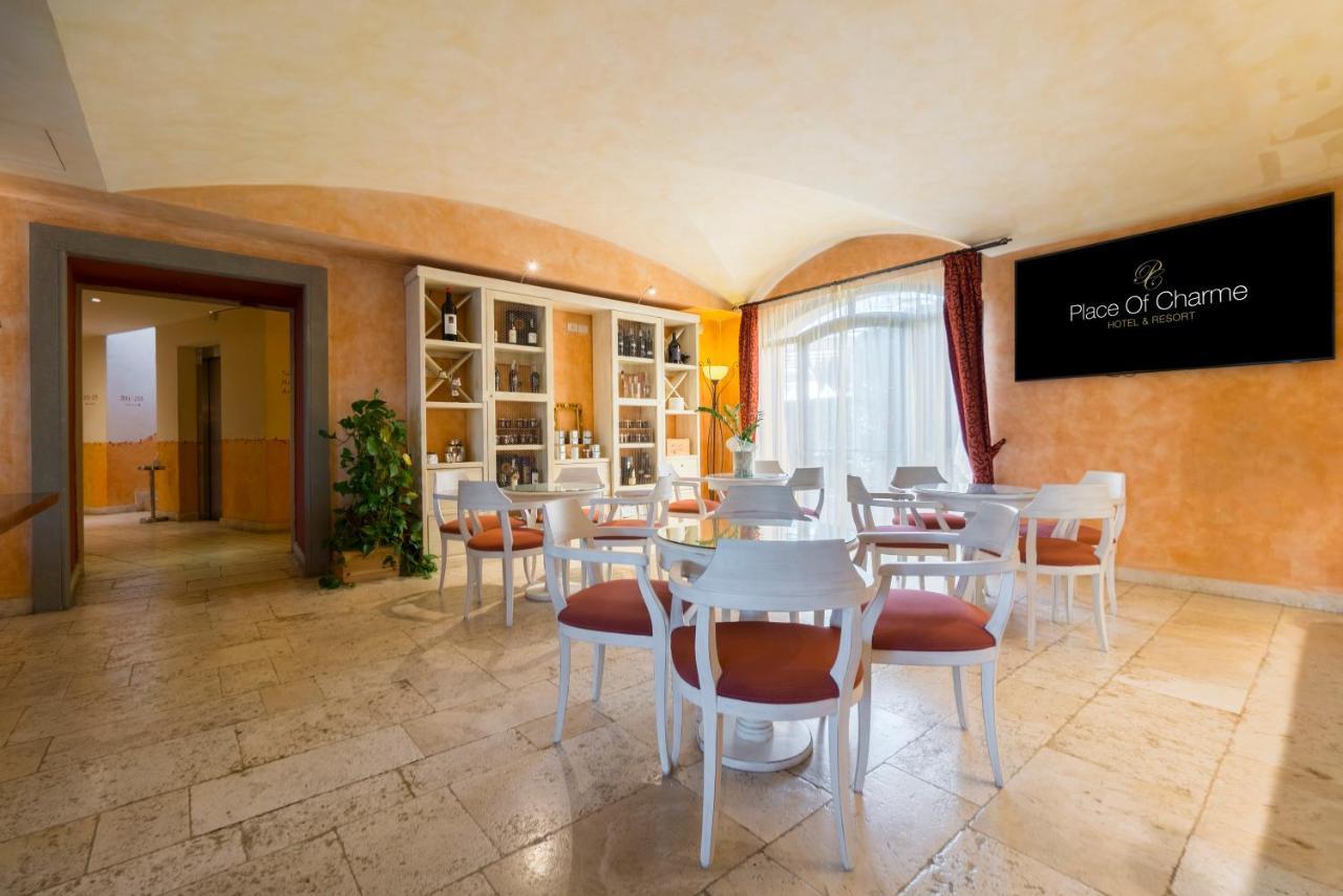 Hotel Borgo Di Cortefreda - Place Of Charme Tavarnelle Val di Pesa Bagian luar foto