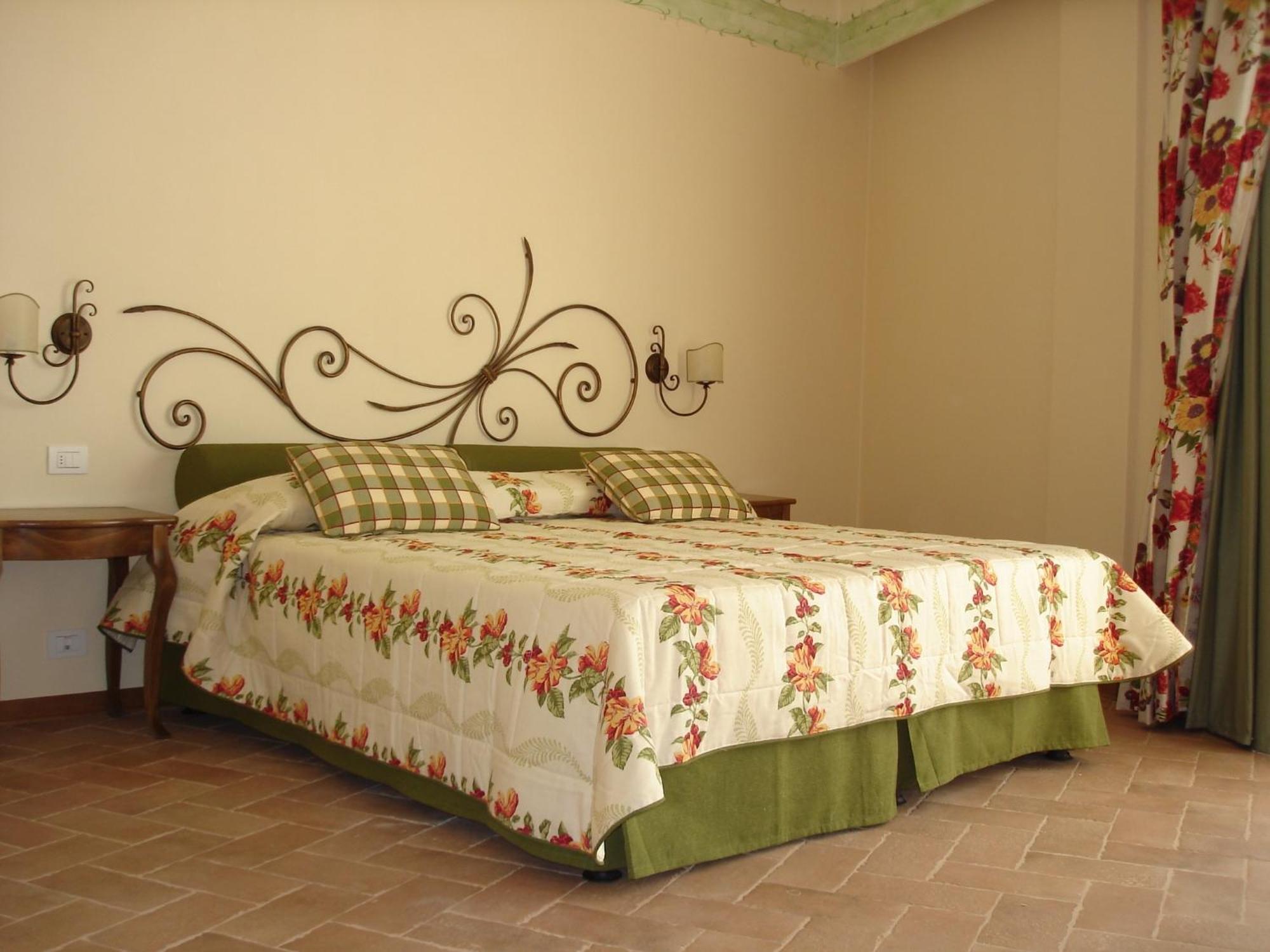 Hotel Borgo Di Cortefreda - Place Of Charme Tavarnelle Val di Pesa Bagian luar foto
