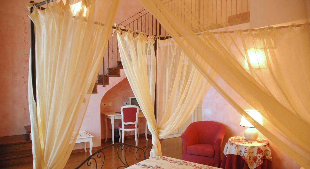 Hotel Borgo Di Cortefreda - Place Of Charme Tavarnelle Val di Pesa Ruang foto